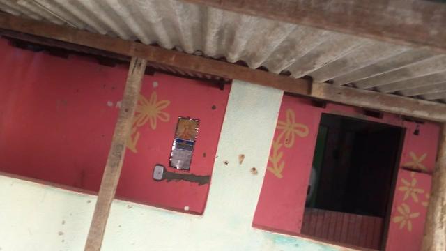 Localizada na ruaprojetada /alto dos anjos _vendo está casa - Foto 6