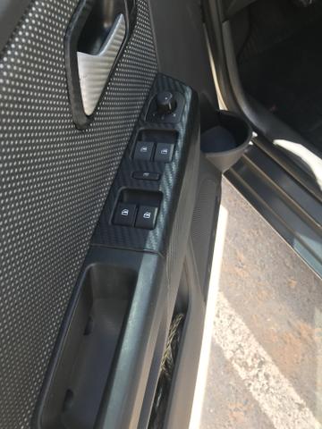 Vendo Fox 1.0 10/11 completão Zap *85 - Foto 3