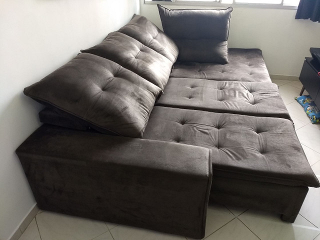 Sofá retrátil e reclinável semi-novo
