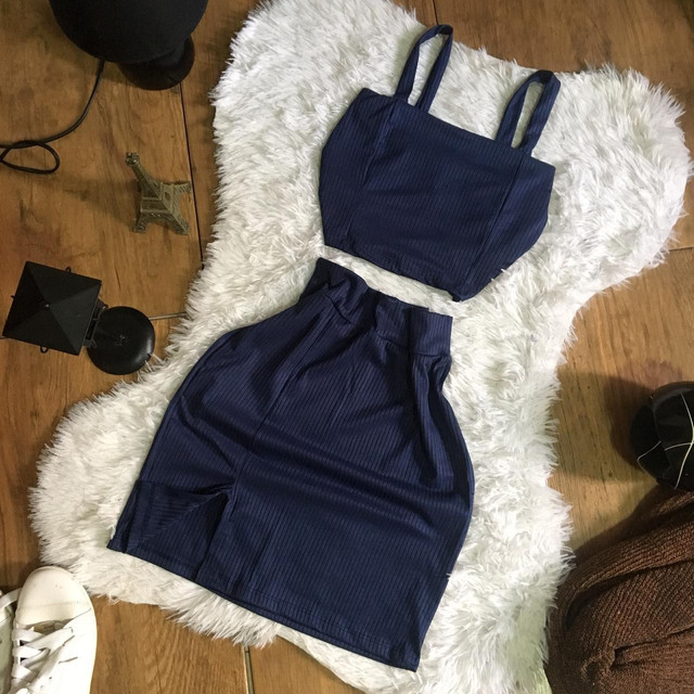Conjunto canelado azul