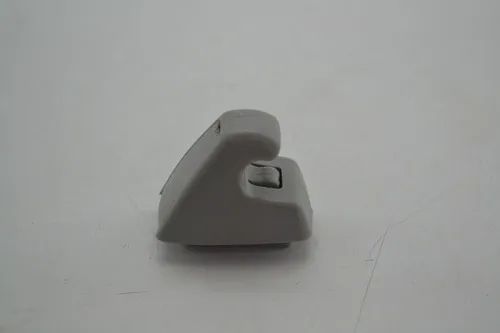 Presilha Suporte Quebra Sol Chevrolet Montana 2019 Original - Foto 2