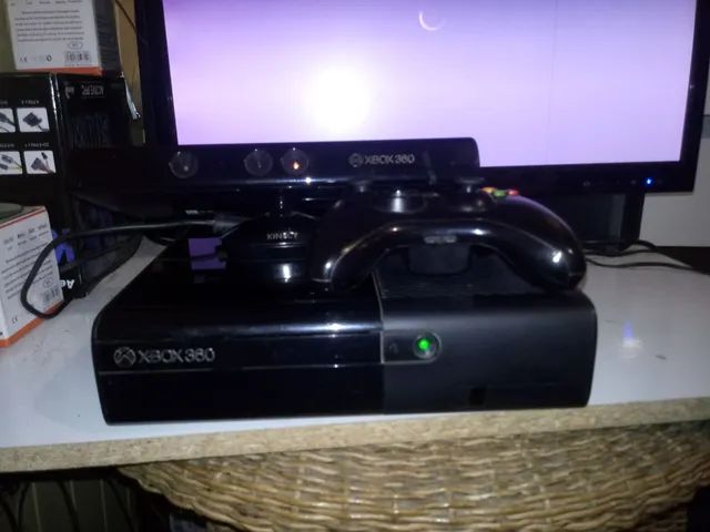 Microsoft Xbox 360 Super Slim 250gb 2 Controles + Kinect e 3 Jogos