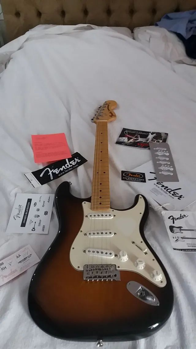 Guitarra Fender Stratocaster Americana - Foto 2