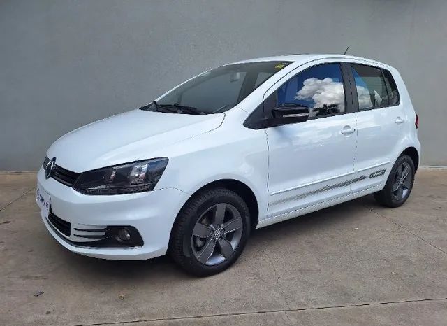 Volkswagen - POLO 1.0 200 TSI Comfortline - 2019 - 70.990,00 - 1960661