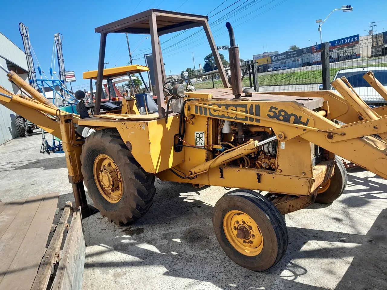 Retroescavadeira hidráulica Case 580h ano 1990 - Foto 4