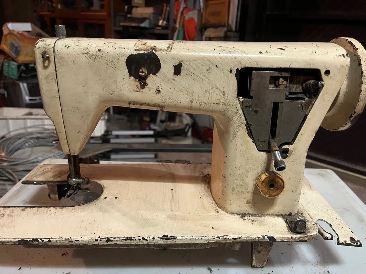 Máquina Singer antiga 