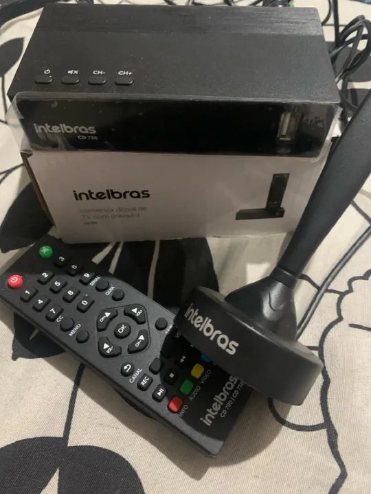 Receptor de TV Digital Intelbras com controle remoto