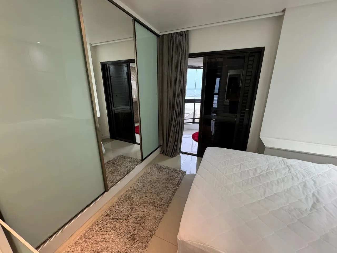 Imóvel para aluguel possui 115 metros quadrados com 3 quartos em Centro - Balneário Cambor