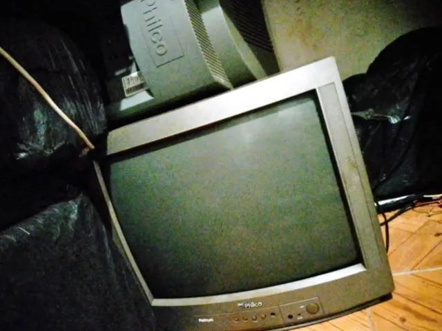 (Ler Descrição) Duas TVs 14/20 Tubo/Crt Philco  - Foto 3