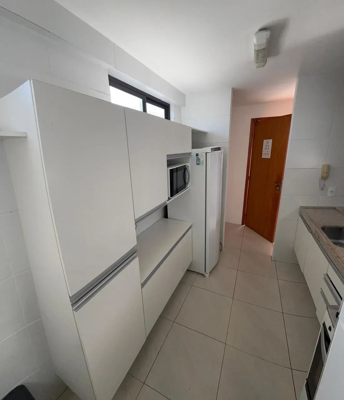 APARTAMENTO EM BOA VIAGEM PARA ALUGUEL ANDAR ALTO NASCSNTE COM 1 QUARTO SEPARADO MOBILIADO - Foto 2