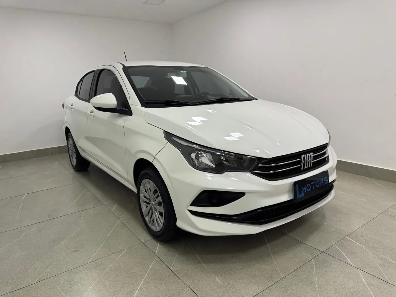 Fiat Cronos Drive 1.3 automático estado de zero km