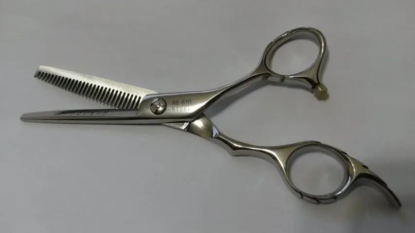 Tesoura Steel Fio A Laser Serrilhada 5.0 Am-630 Prata