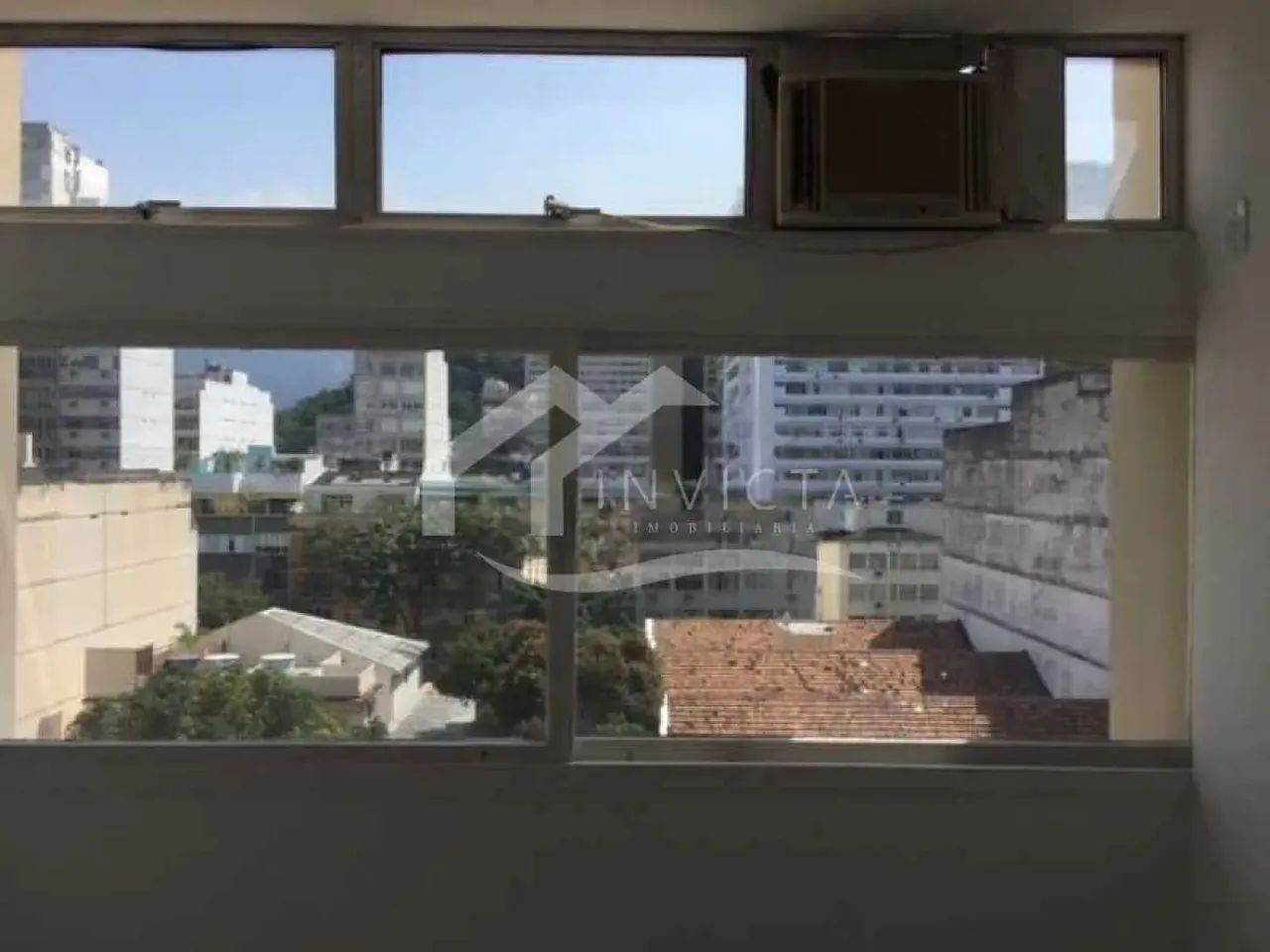 SALA COMERCIAL COM VAGA NA ESCRITURA