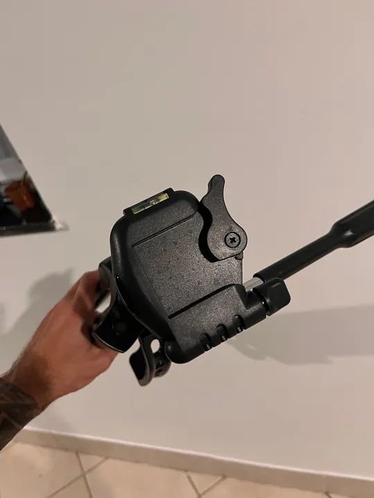 Tripé para Câmera - Novo - Foto 4