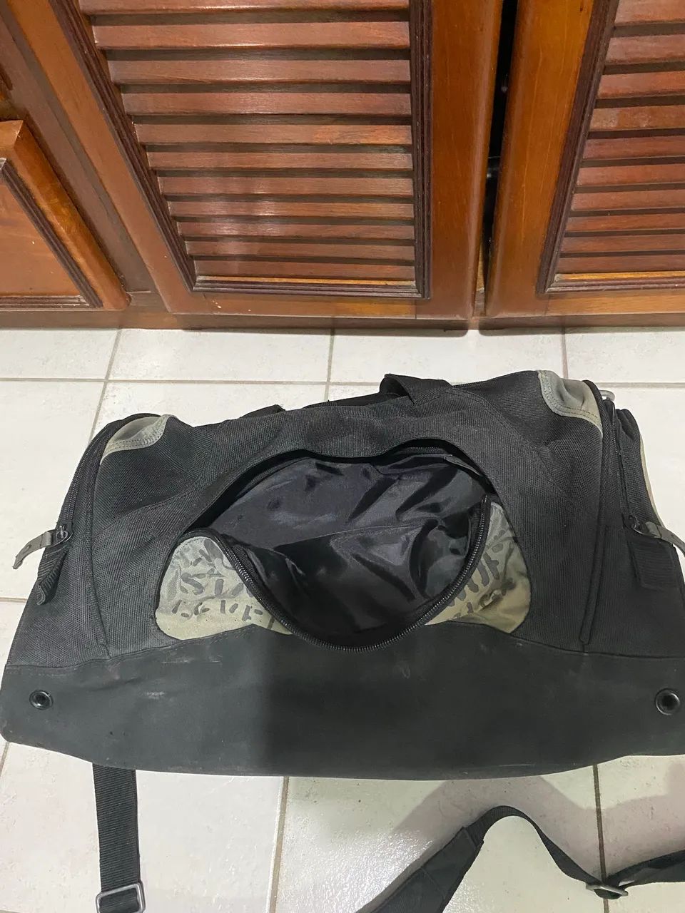 Oakley mala de viagem  - Foto 2