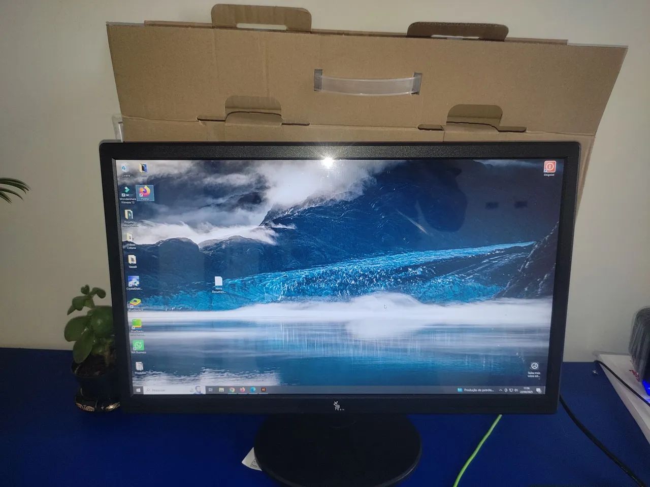 Monitor 19 polegadas novo na caixa - tela de led e hdmi