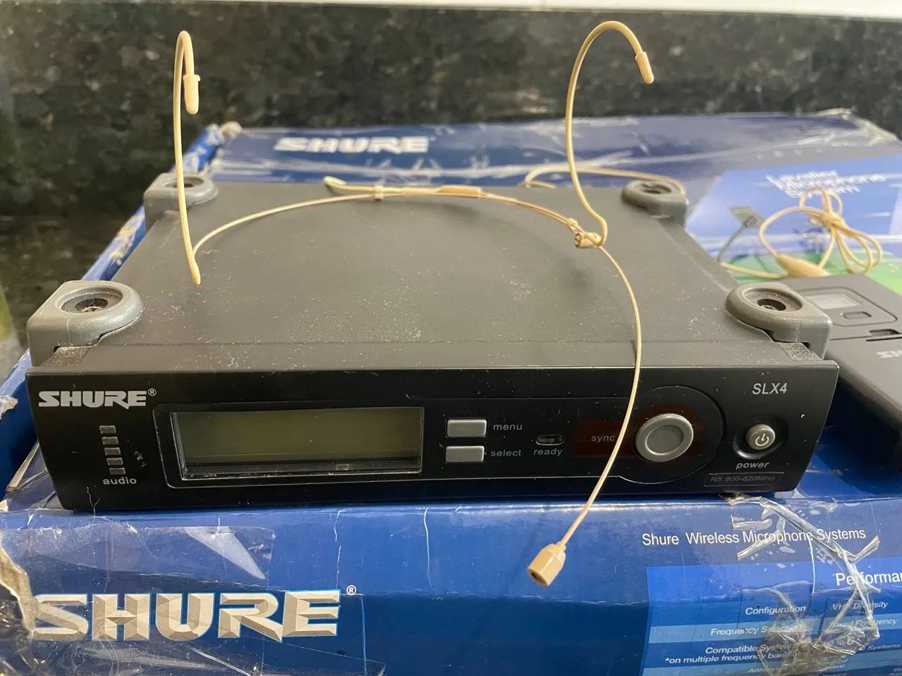 Shure SLX4 - Sistema de Microfone Sem Fio - Foto 2