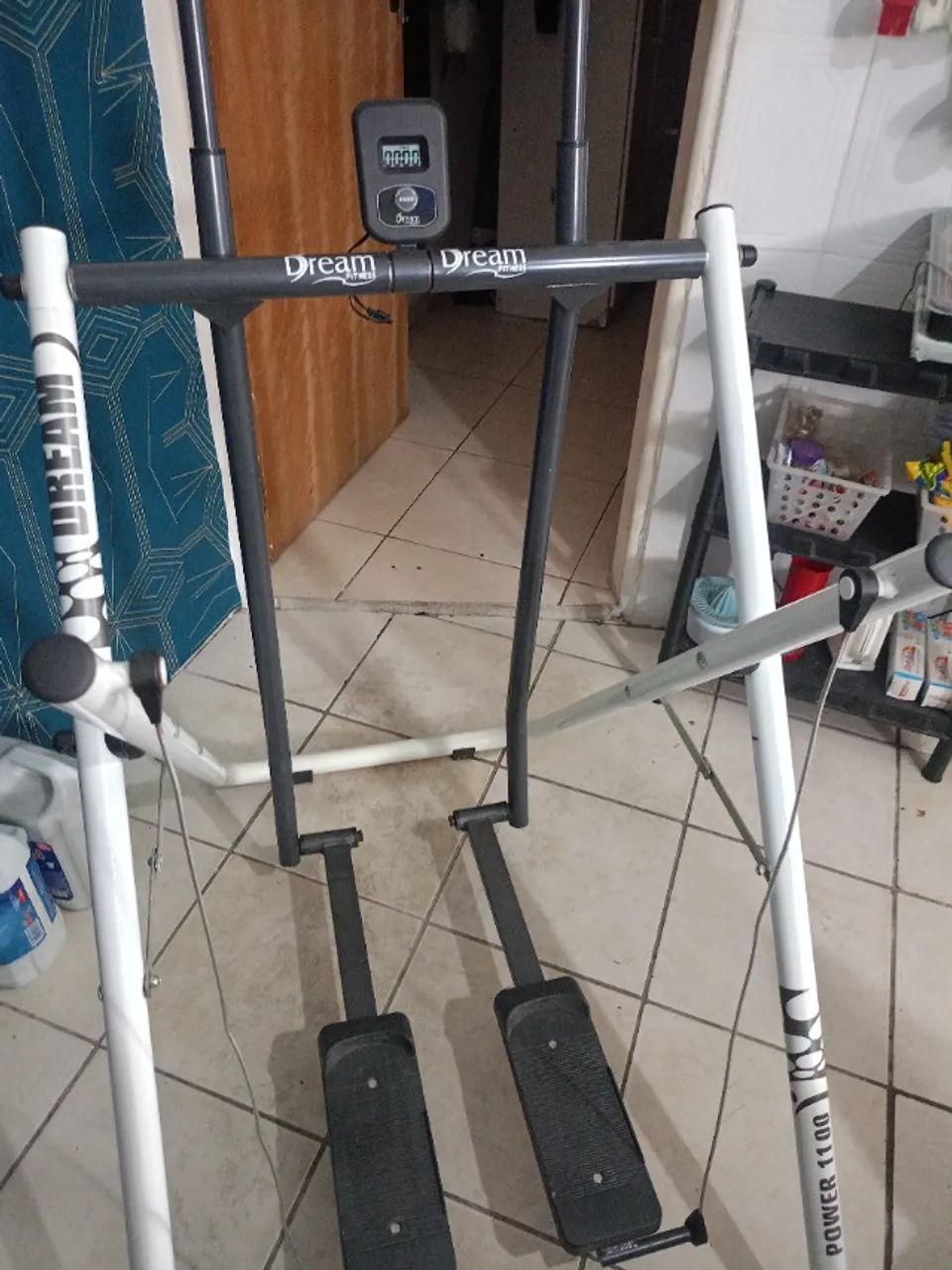Simulador de Caminhada Dream Power 1100, Monitor Multi Funções, Capacidade para até 110 Kg - Foto 5