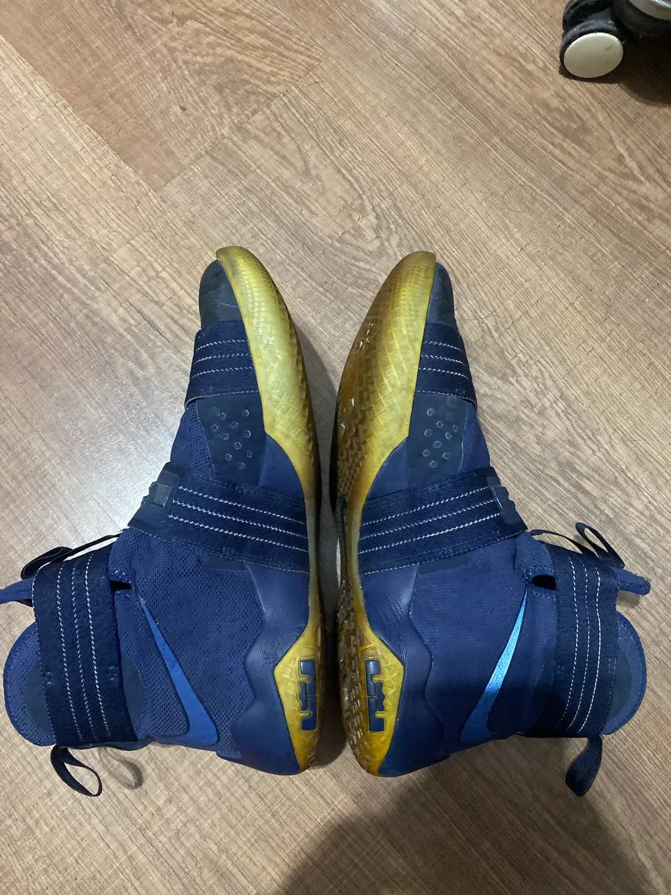 Tenis Nike Lebron Soldier 10 44
