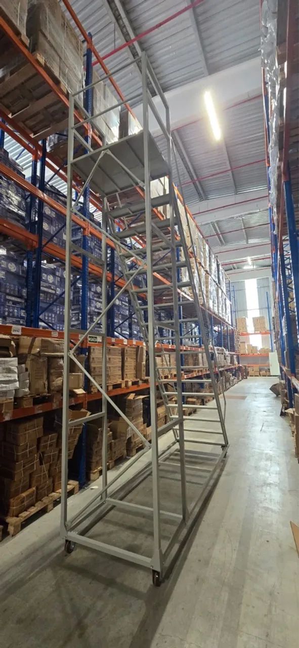 Escada Plataforma 4 metros  - Foto 2