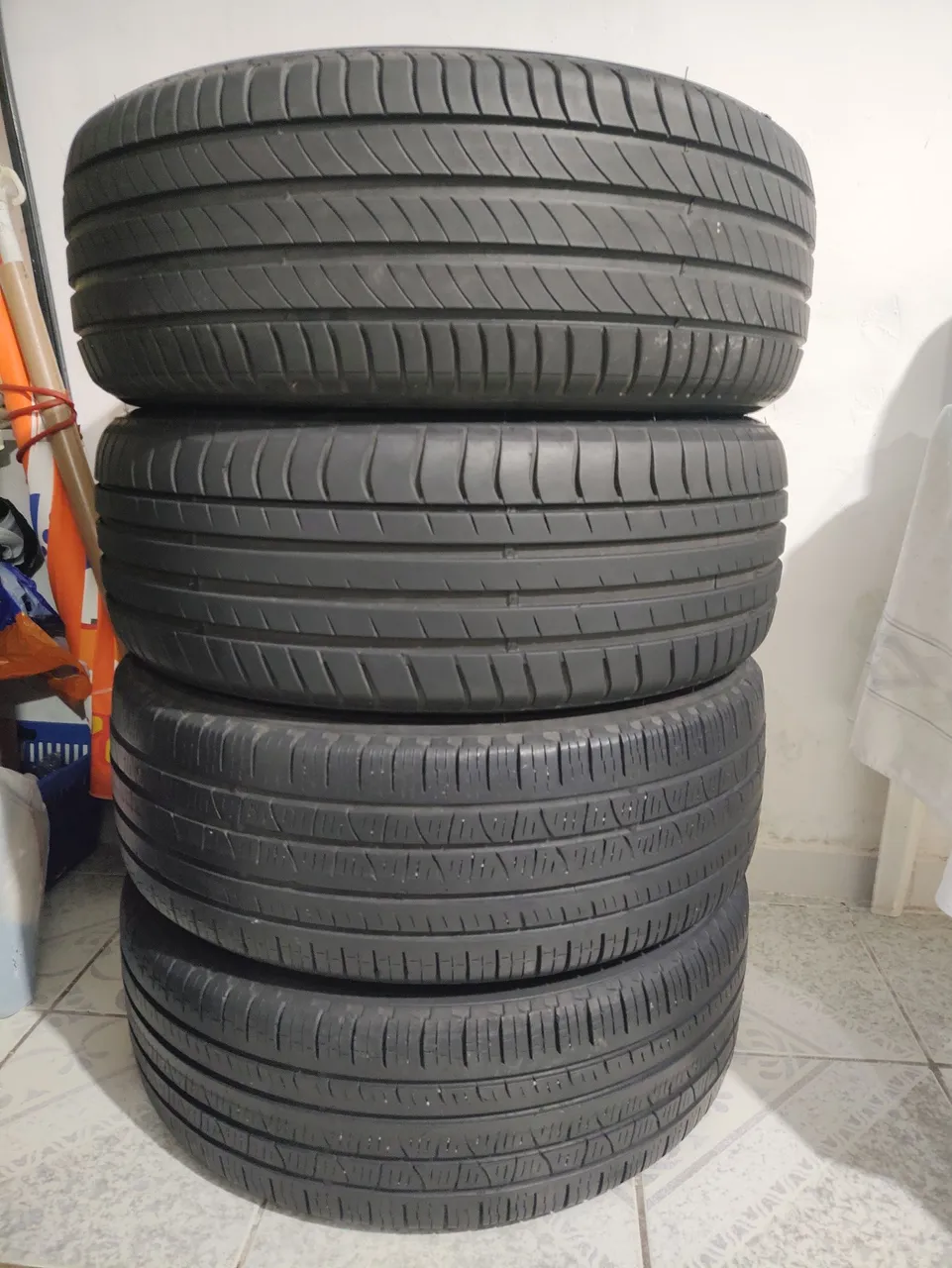 Pneus 225/55/R18