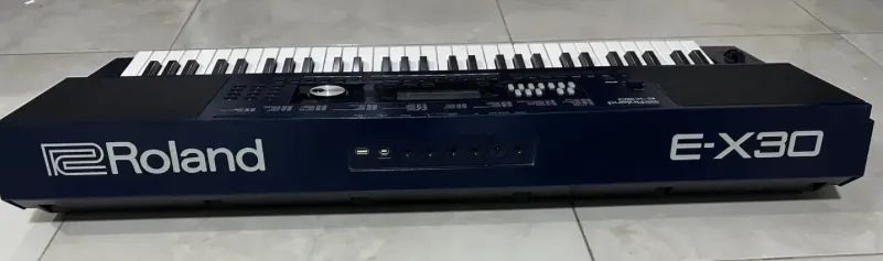 Teclado Roland X 30 Semi novo  - Foto 2