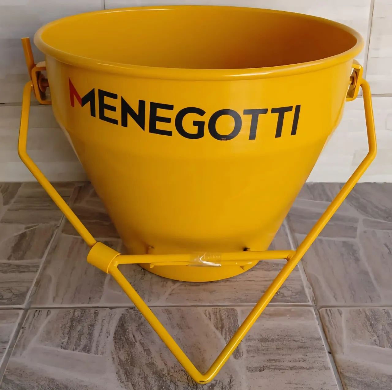 Balde de Ferro 50 Litros Menegotti