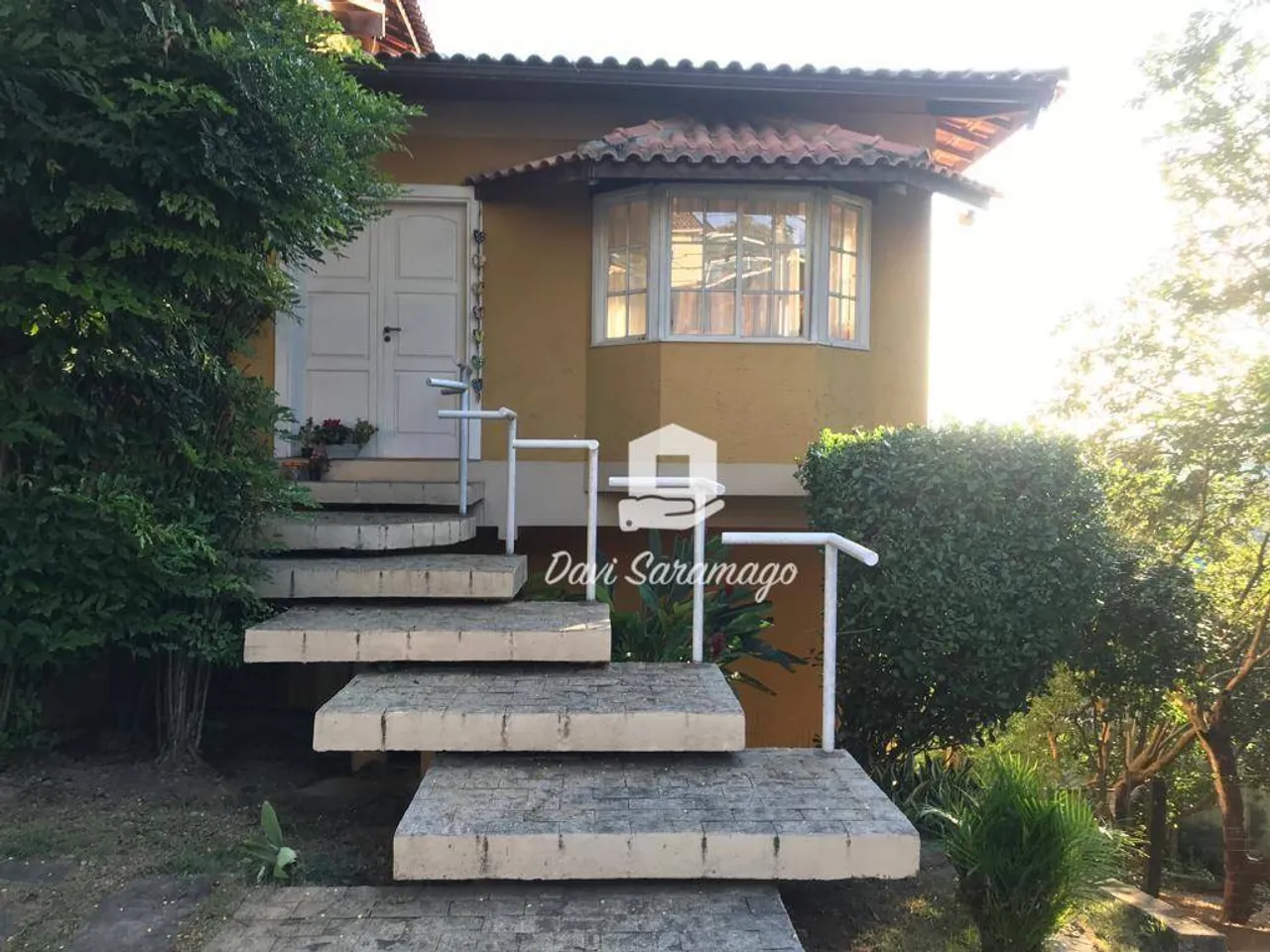 Casa com 3 quartos no Badu à venda
