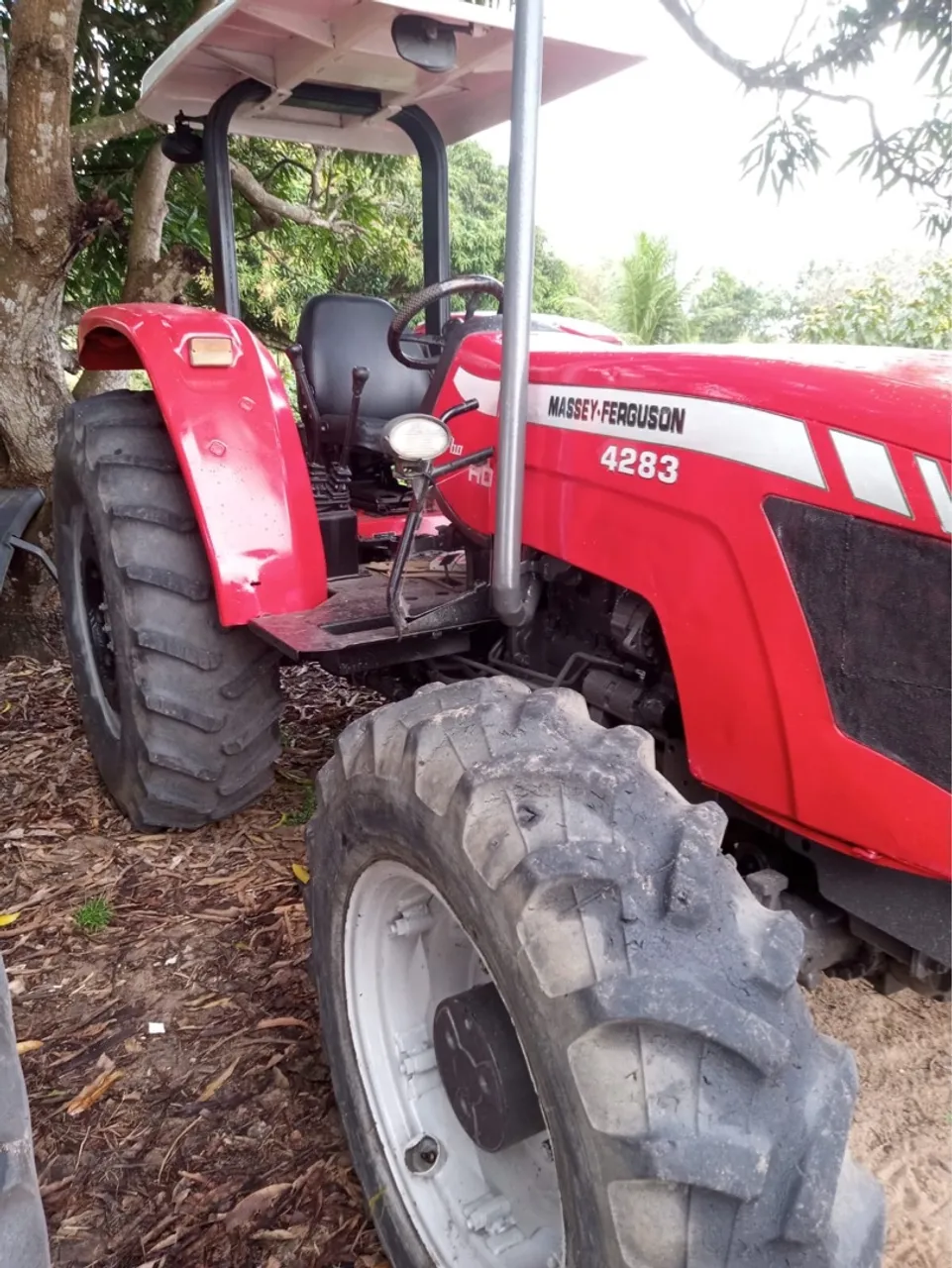 Trator Massey Ferguson 4283