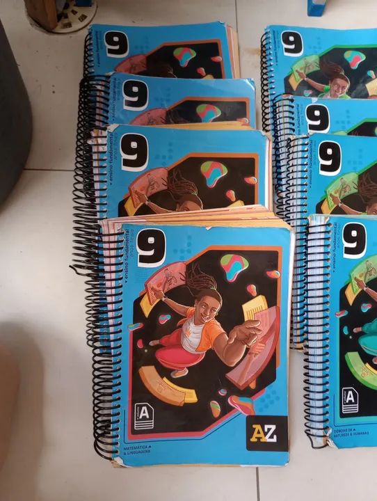Livros Didáticos  - AZ - - Foto 2