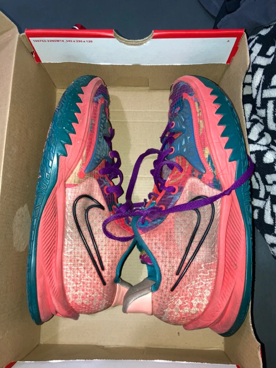 Tênis Nike Esportivo - kyrie low 4