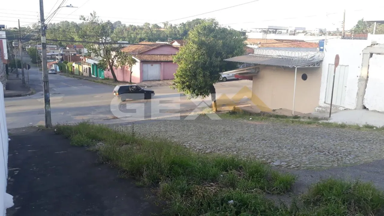 Lote no Bairro Nossa Sra. das Graças