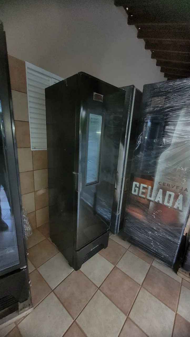 Cervejeira slim 4 cx allblak zera segunda linha 12xR$350 cartão