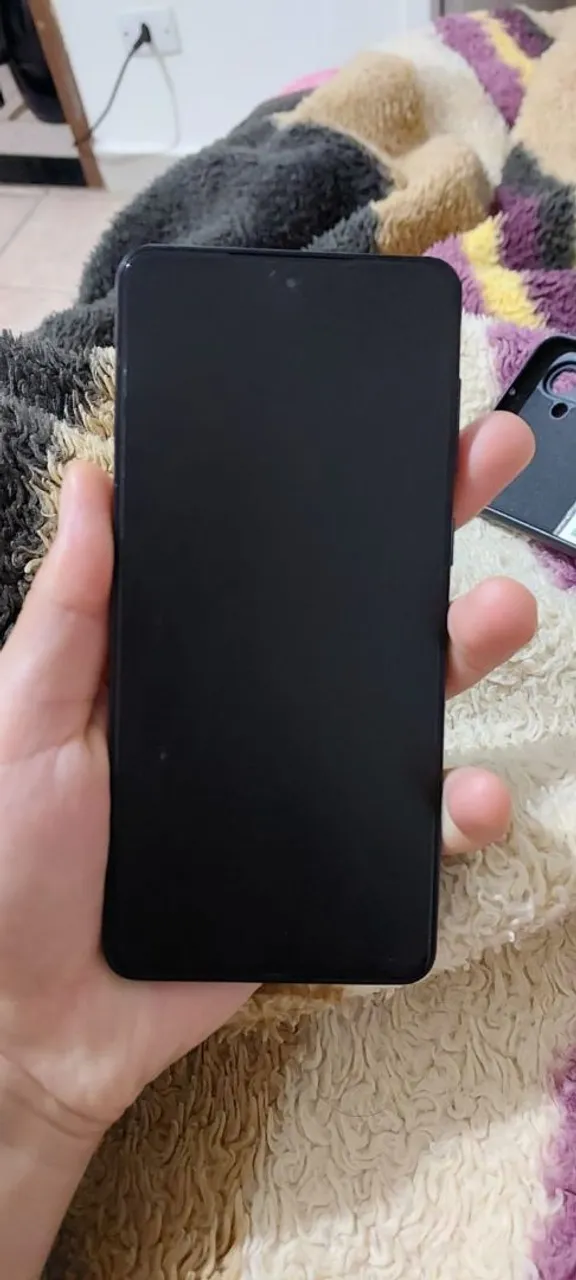 Vendo celular M55 5G 8 de Ram esta na Garantia <br>Interessado manda mensagem