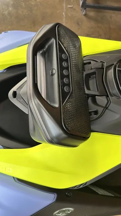 Jet Ski Seadoo Spark Trixx 3up com som de fábrica 2024 - Foto 3