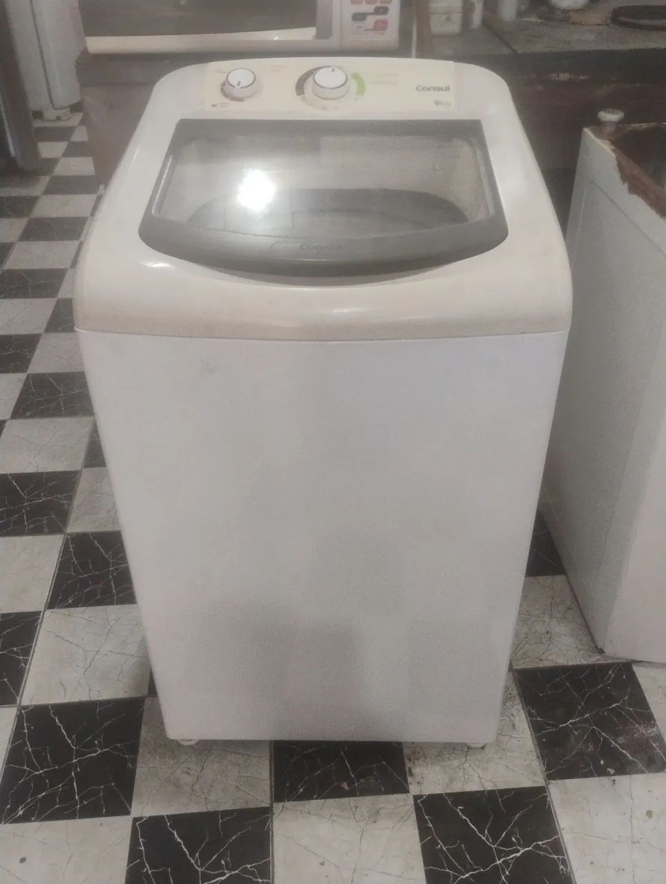 Máquina de lavar roupas consul 9k com garantia de três meses 