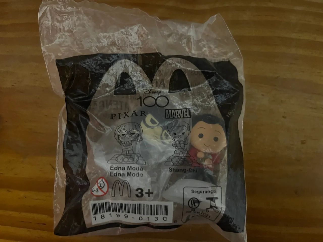Edna Moda e Shang-Chi, coleção Disney 100 anos