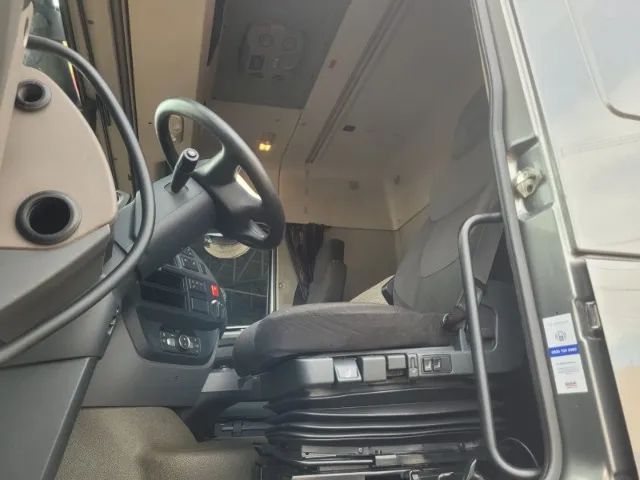 DAF XF 530 FTT 2021 automatico 6x4 completo - Foto 9