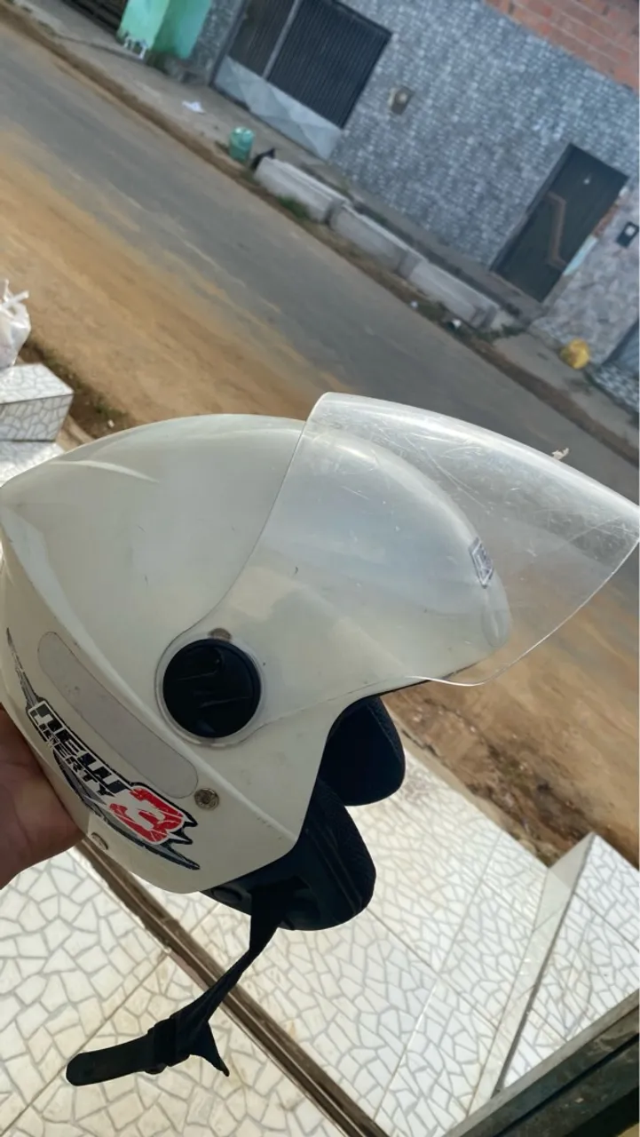 Capacete aberto semi novo
