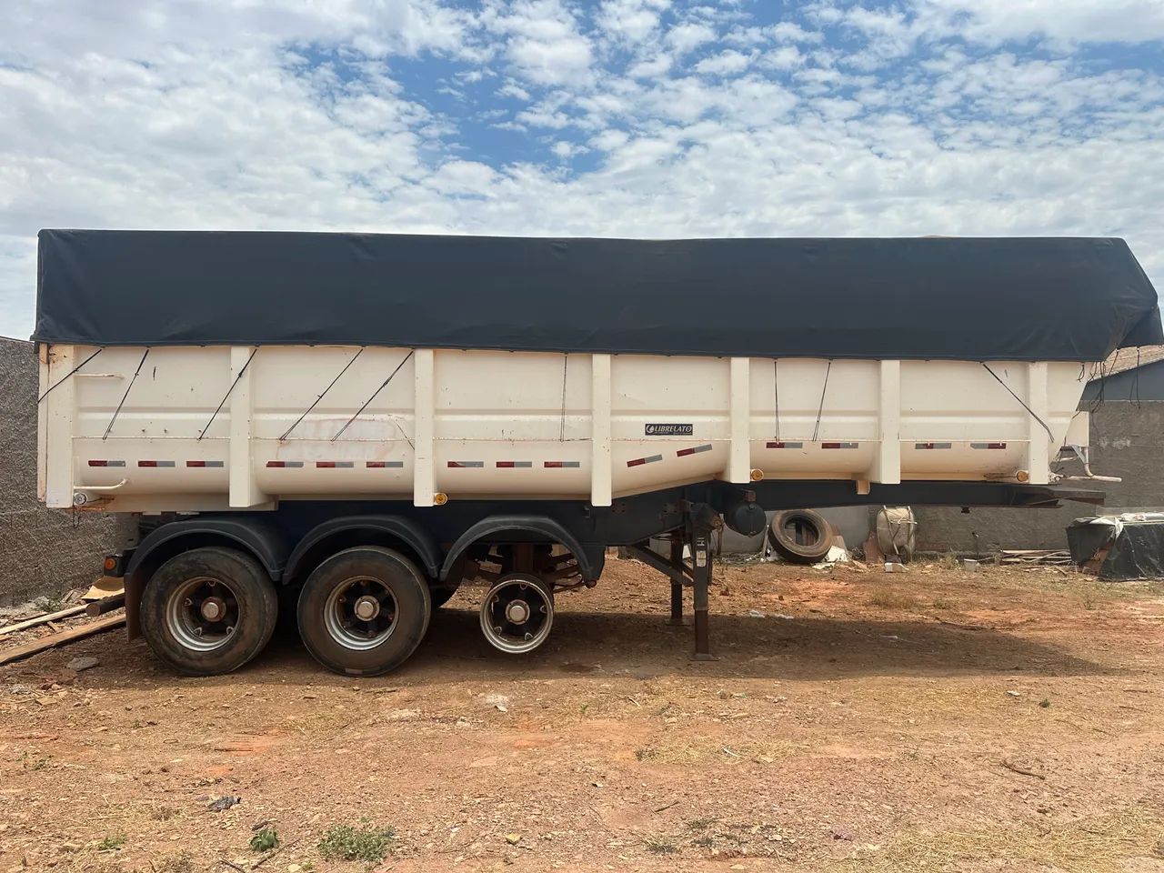 Carreta basculante caçamba Librelato  - Foto 2