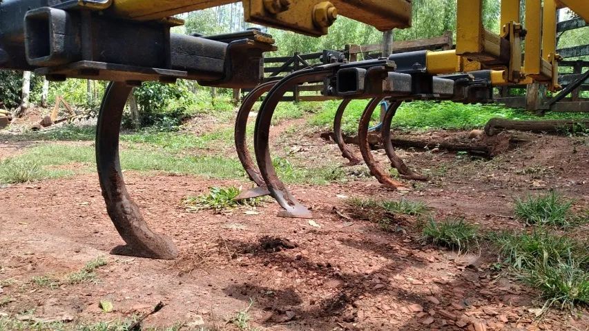 Cultivador/ carpideira Mandioca - Foto 4