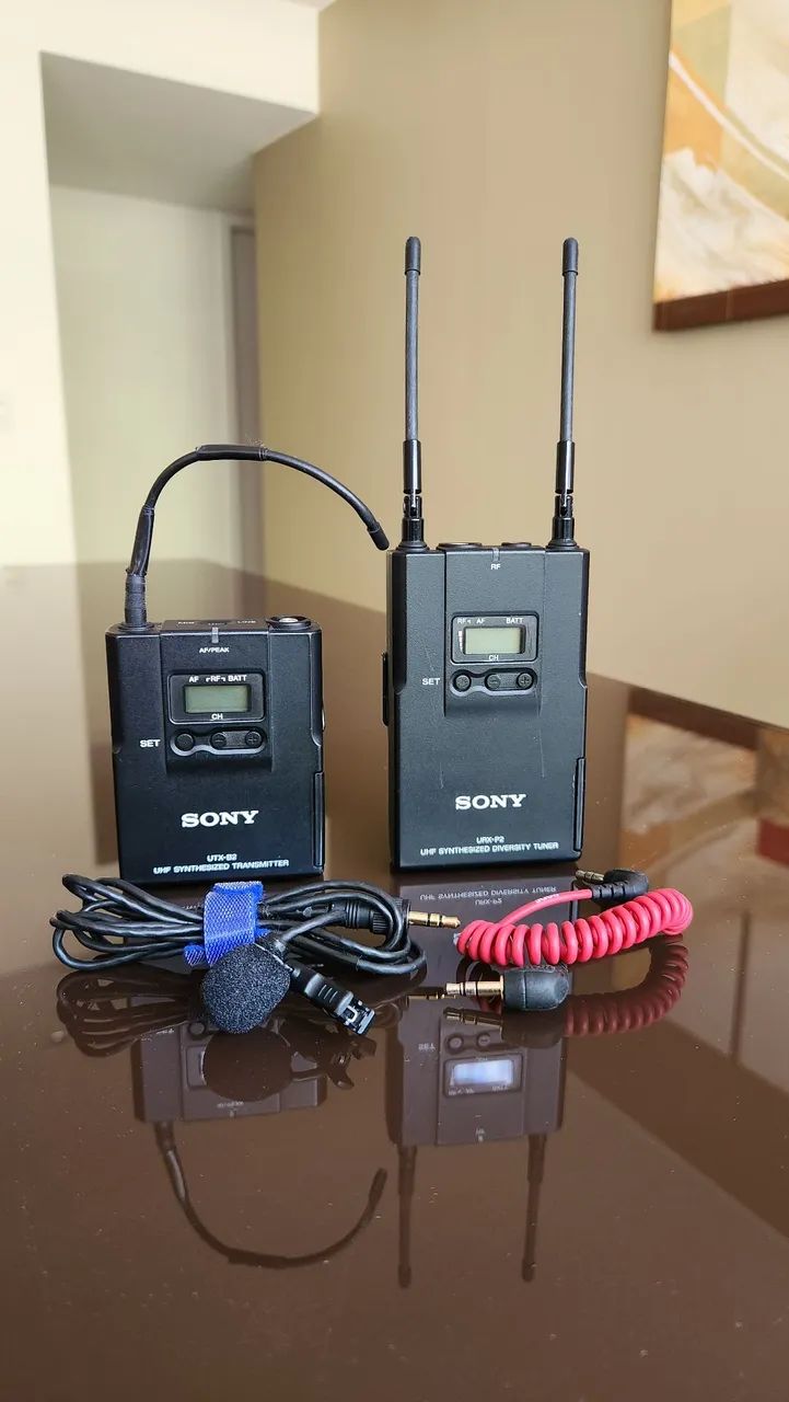 Kit Microfone Sem Fio Profissional Sony - Sony URX-P2 + Sony UTX