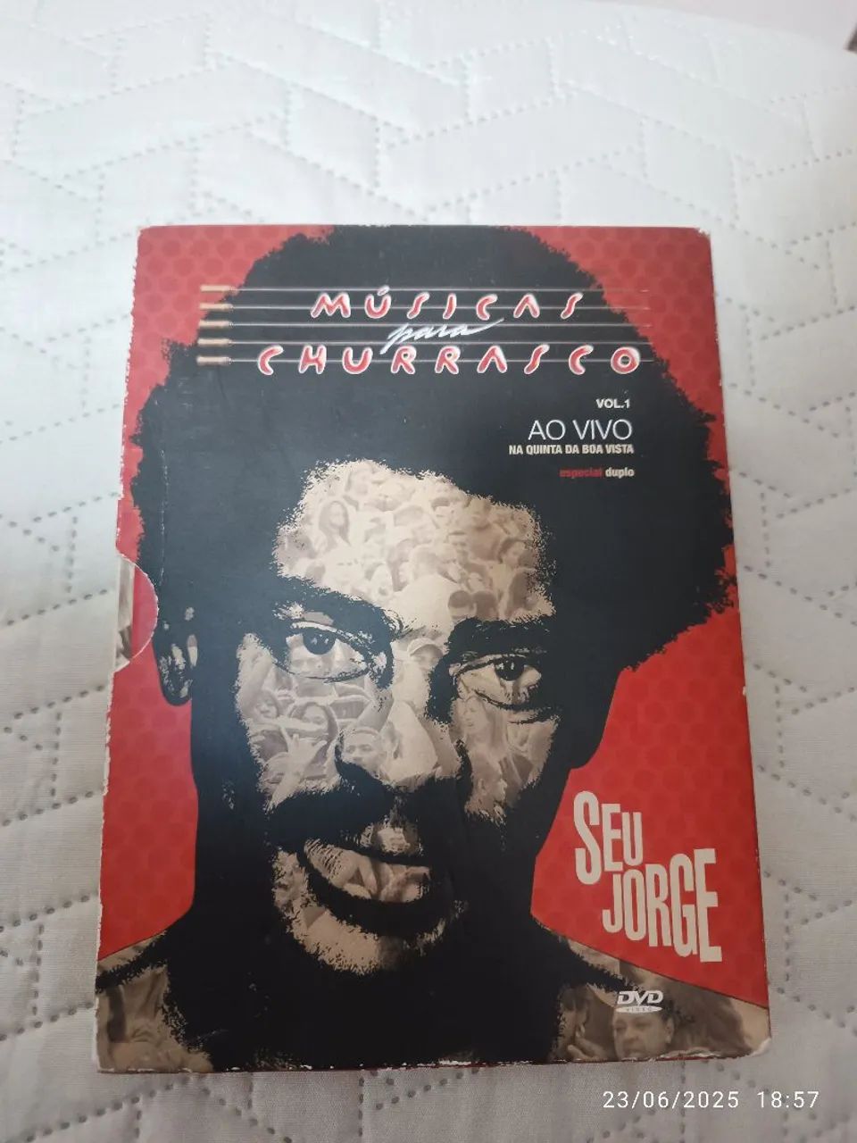 DVD duplo seu Jorge , músicas para churrasco 