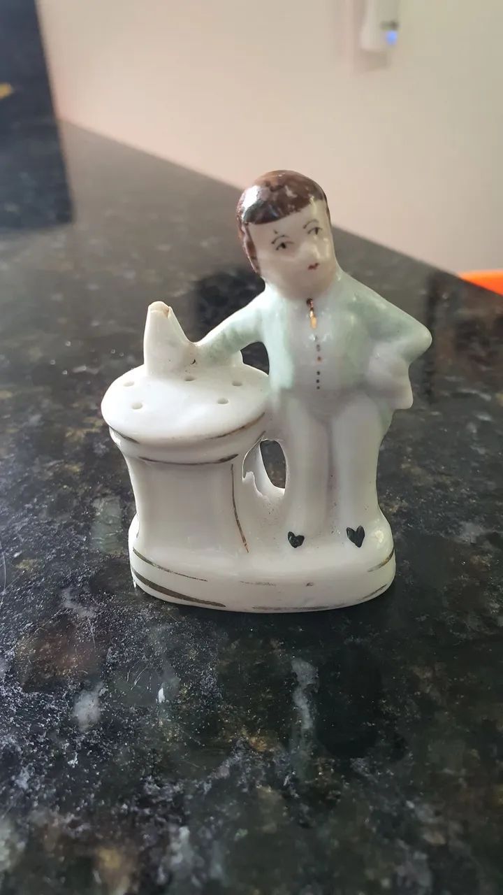 Bibelô porcelana francesa anos 40 paliteiro