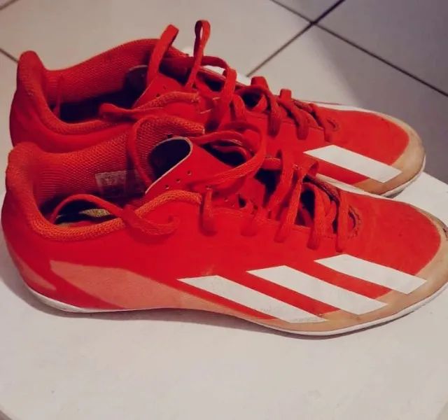 Chuteira futsal Adidas Semi nova pouco uso Calçados Esportivos