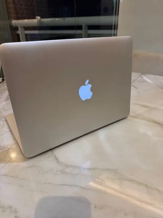 MacBook Air Apple + carregador e mouse Apple  - Foto 2