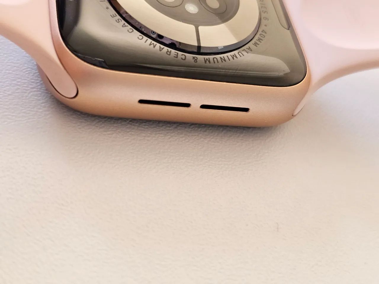 Apple Watch Series 6 40 mm rosé seminovo + 11 pulseiras + 2 películas de acrílico  - Foto 4