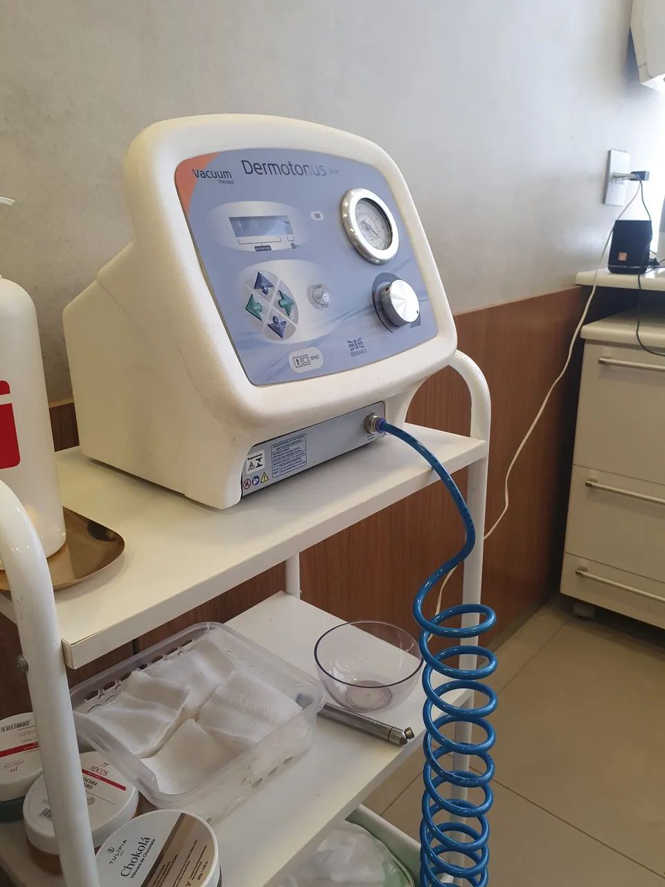 Equipamento Dermotomus para tratamentos faciais - Foto 2