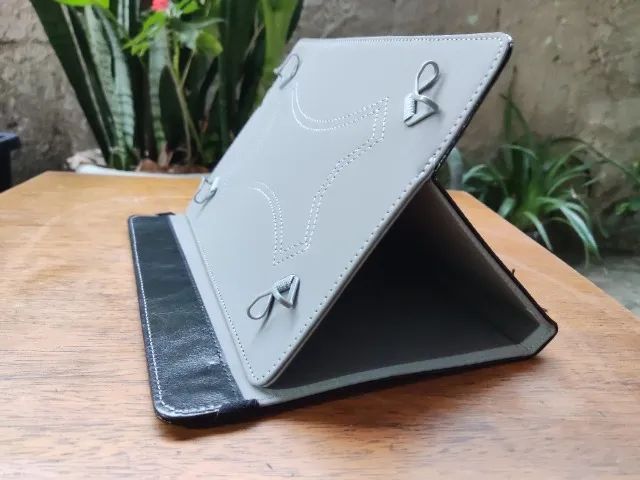 Capa Universal para Tablet - Preta, Nova - Foto 4