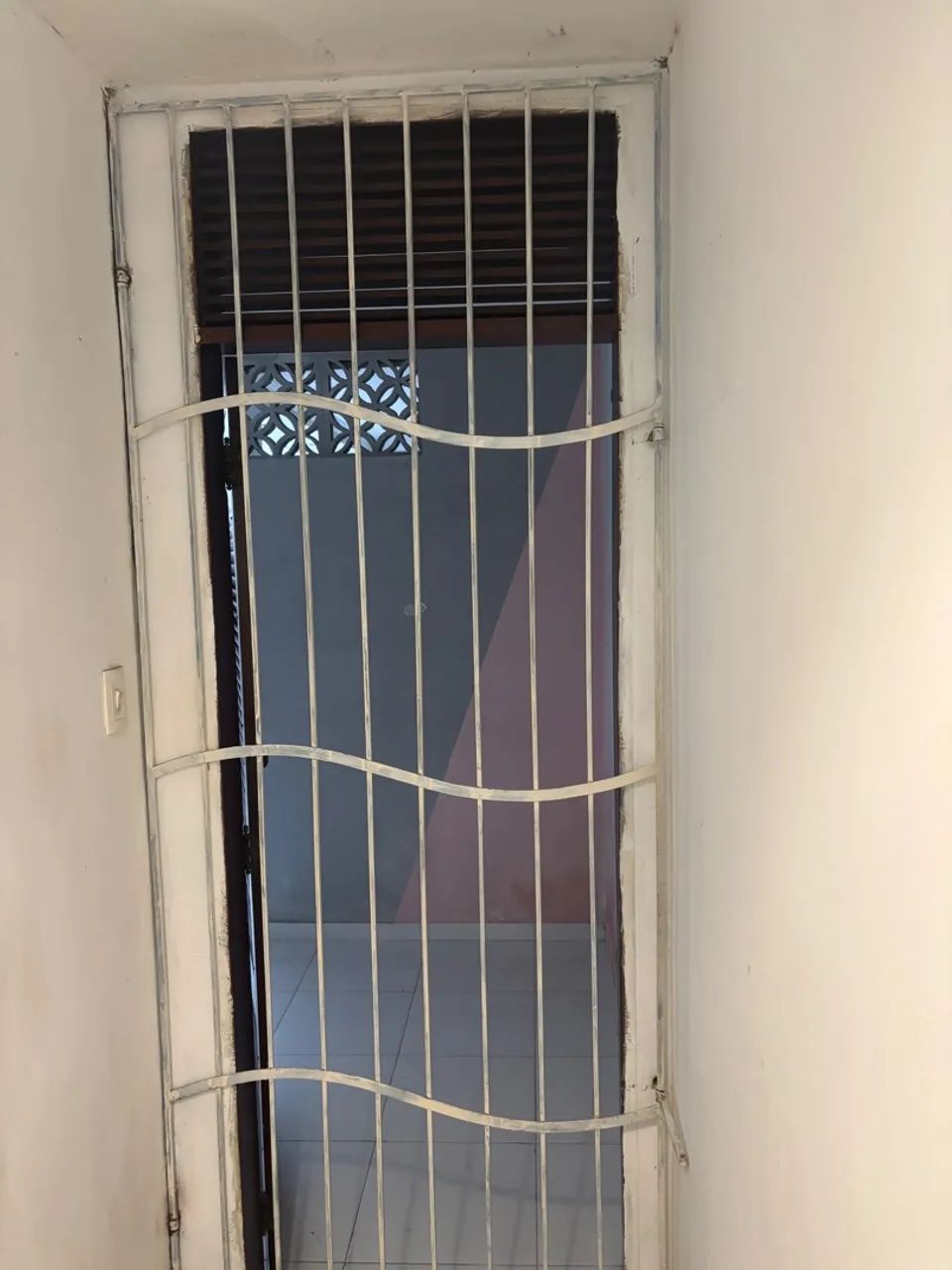 Grade de proteção em ferro para porta